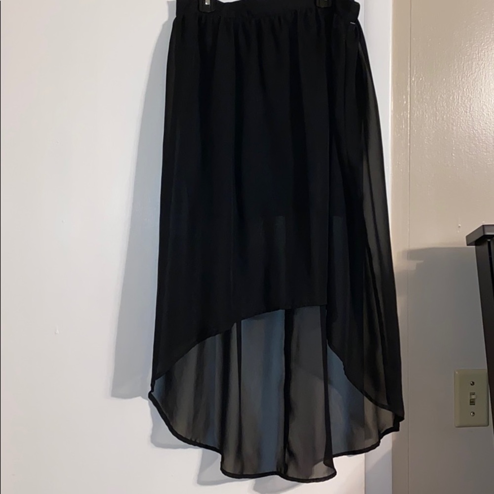 Skirt - Picture 2 of 2